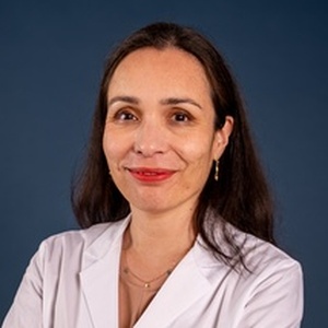 Dra. Angela Estay Rodríguez