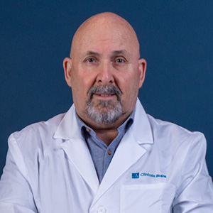 Dr. Héctor Fernández Baltra