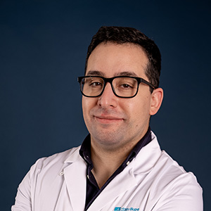 Dr. Hugo Yañez Moya