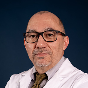 Dr. Hebert David Romero
