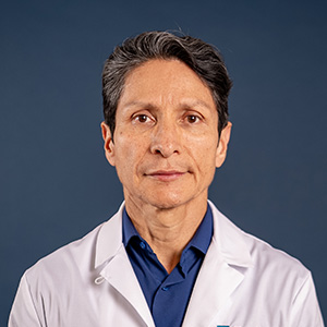 Dr. Henry Yaime González